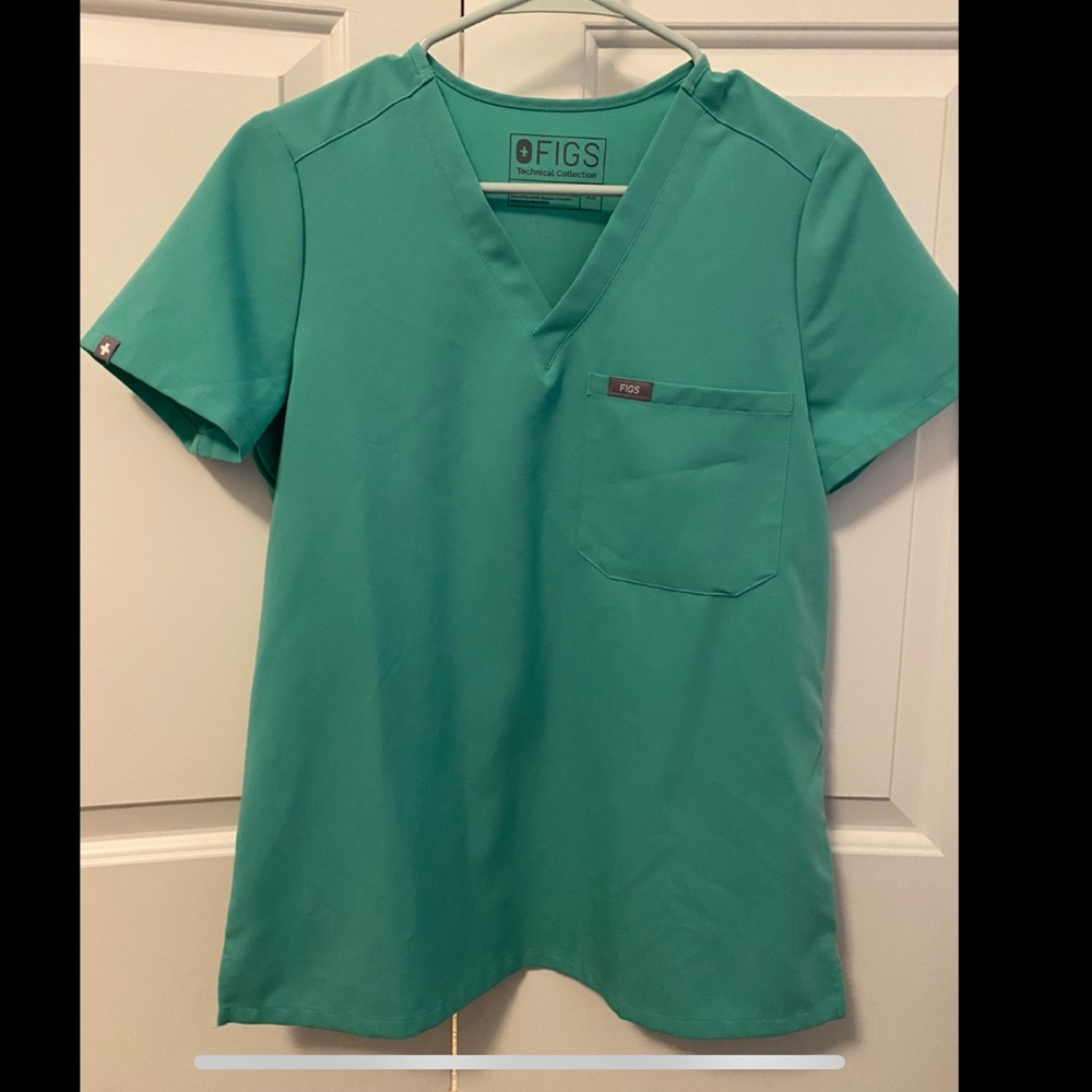 Figs surgical green Catarina top xs